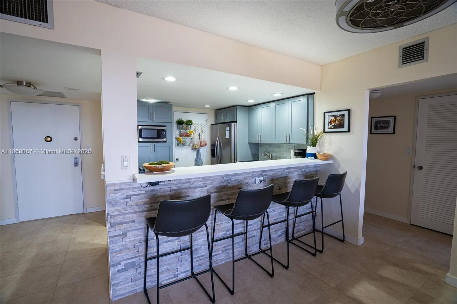 500 Three Islands Blvd 1008, Hallandale Beach, Flo, Hallandale Beach, Florida 33009, 2 Bedrooms Bedrooms, ,2 BathroomsBathrooms,Residential,For Sale,500 Three Islands Blvd 1008, Hallandale Beach, Flo,A11850087