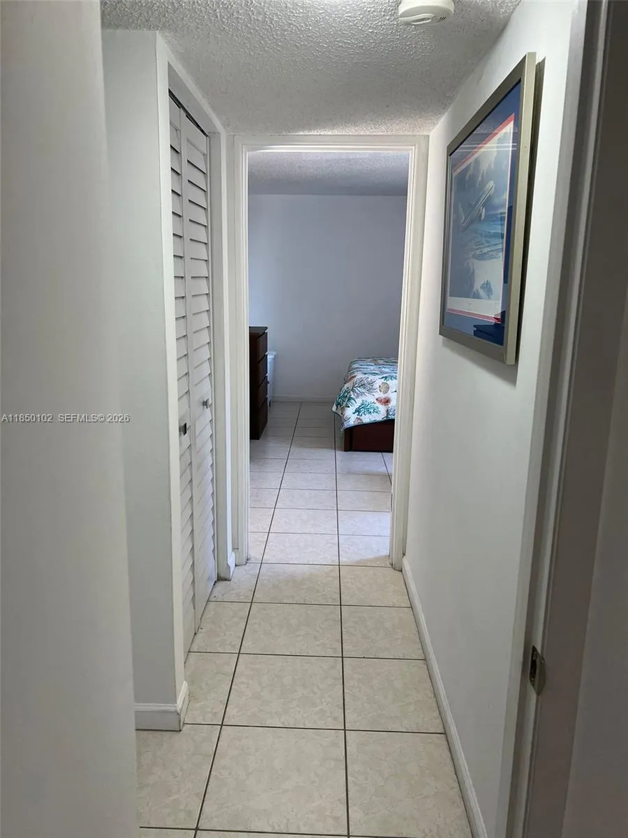 9682 Fontainebleau Blvd 401, Miami, Florida 33172, Miami, Florida 33172, 1 Bedroom Bedrooms, ,1 BathroomBathrooms,Residential,For Sale,9682 Fontainebleau Blvd 401, Miami, Florida 33172,A11850102