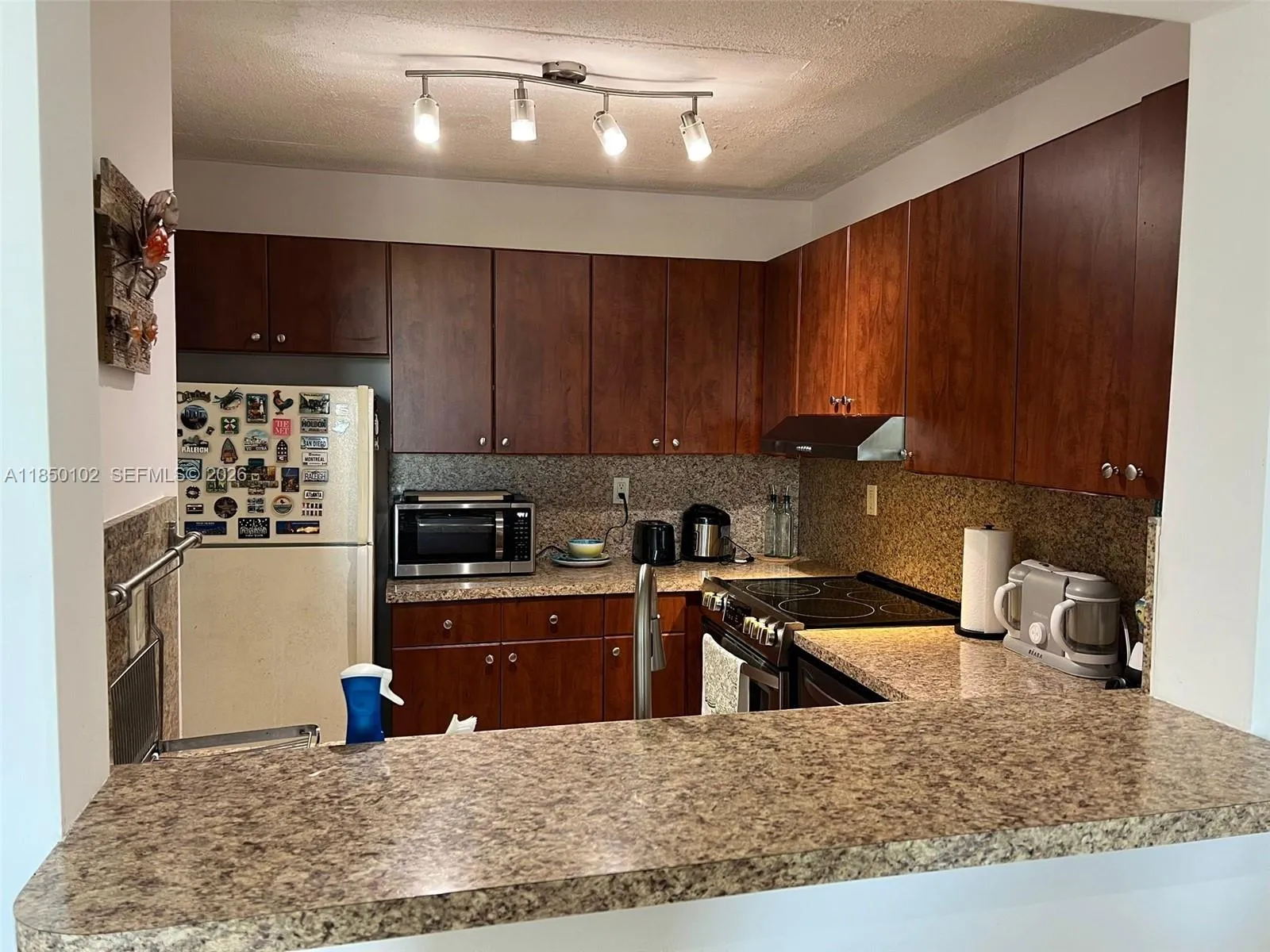 9682 Fontainebleau Blvd 401, Miami, Florida 33172, Miami, Florida 33172, 1 Bedroom Bedrooms, ,1 BathroomBathrooms,Residential,For Sale,9682 Fontainebleau Blvd 401, Miami, Florida 33172,A11850102