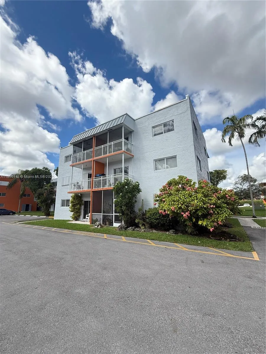 11309 Sw 200th St C213, Miami, Florida 33157, Miami, Florida 33157, 2 Bedrooms Bedrooms, ,2 BathroomsBathrooms,Residential,For Sale,11309 Sw 200th St C213, Miami, Florida 33157,A11850148