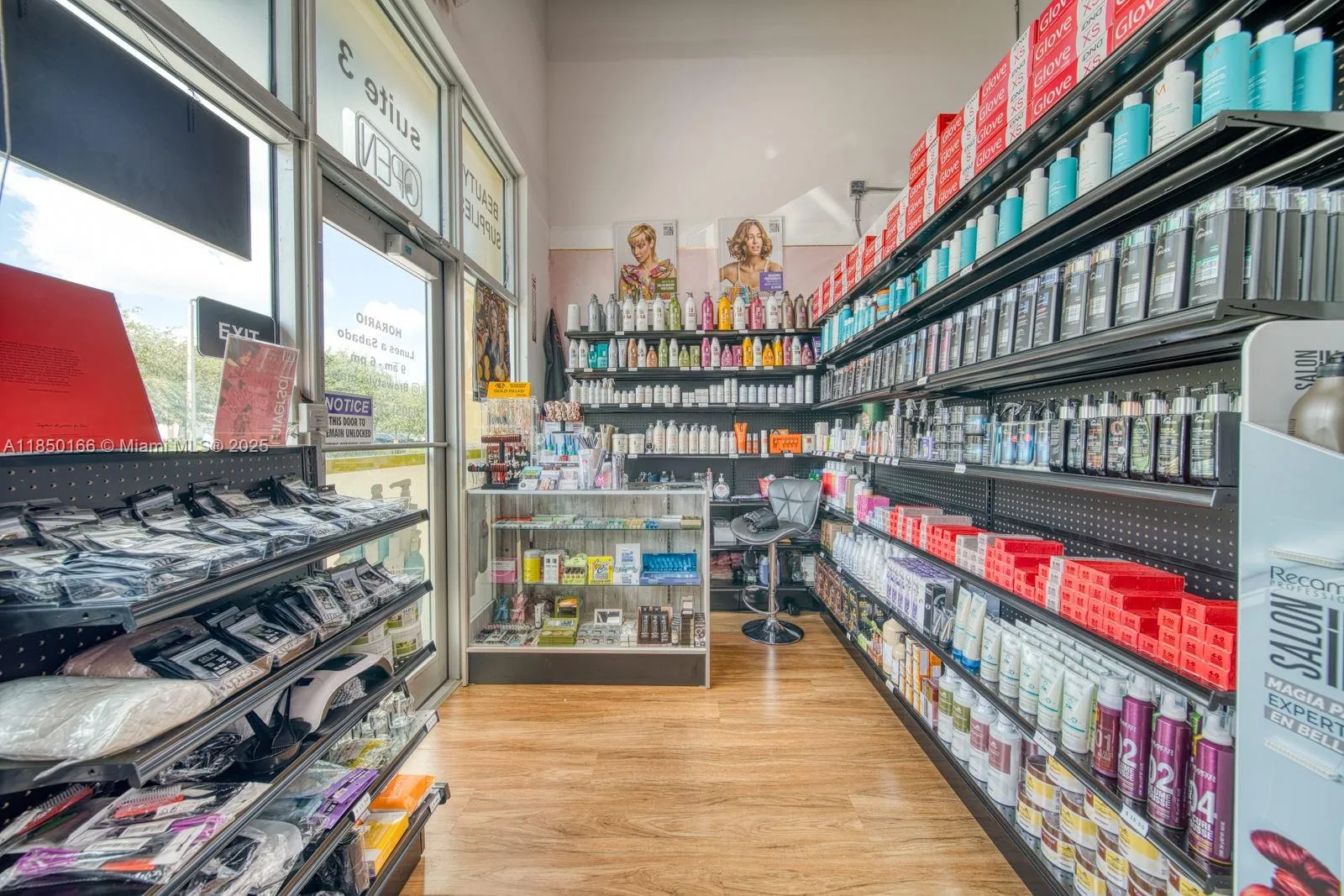 Full Service Salon Suite For Sale In Hialeah Garde, Hialeah, Florida 33016, ,Business Opportunity,For Sale,Full Service Salon Suite For Sale In Hialeah Garde,A11850166