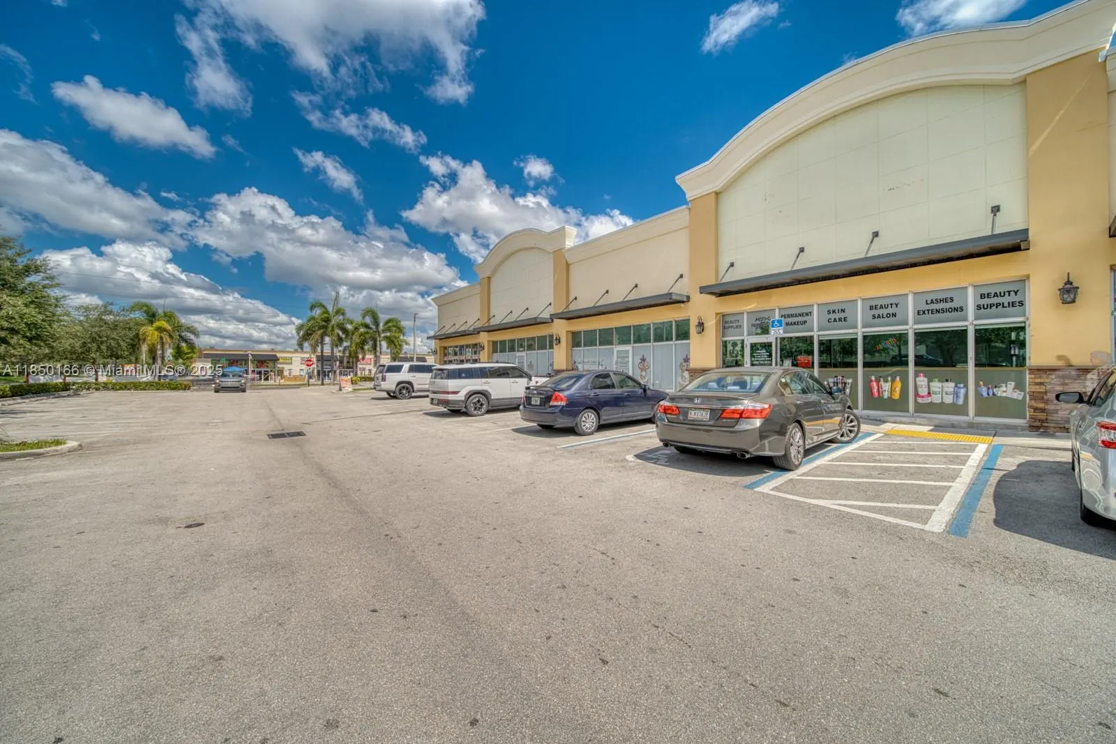 Full Service Salon Suite For Sale In Hialeah Garde, Hialeah, Florida 33016, ,Business Opportunity,For Sale,Full Service Salon Suite For Sale In Hialeah Garde,A11850166