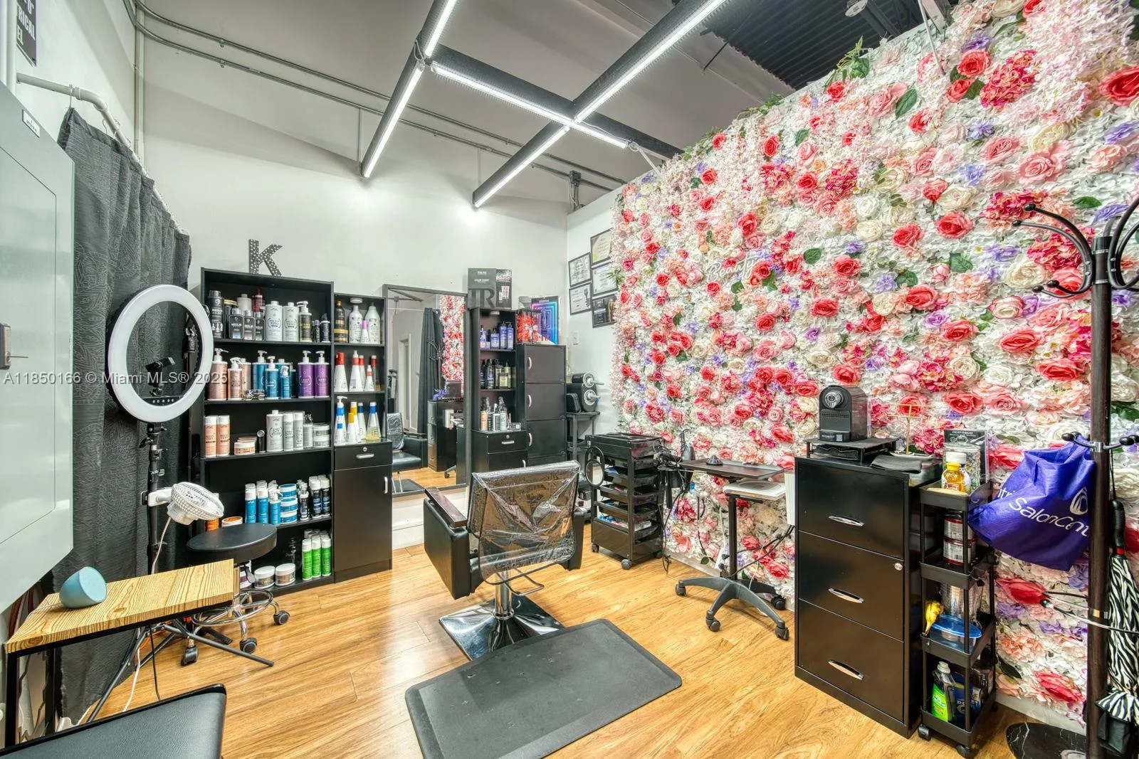 Full Service Salon Suite For Sale In Hialeah Garde, Hialeah, Florida 33016, ,Business Opportunity,For Sale,Full Service Salon Suite For Sale In Hialeah Garde,A11850166
