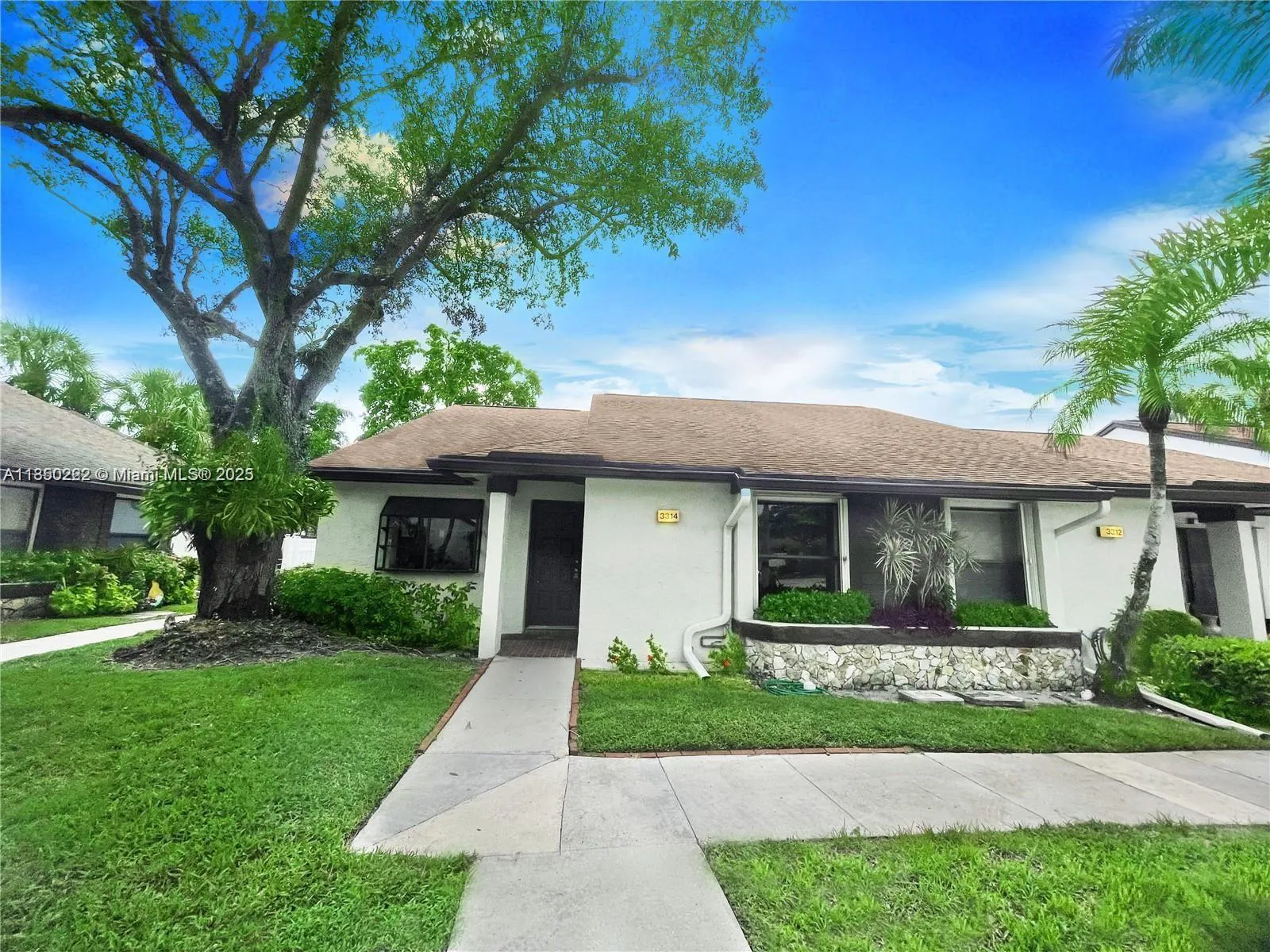 3314 S Carambola Cir S 2523, Coconut Creek, Florid, Coconut Creek, Florida 33066, 2 Bedrooms Bedrooms, ,2 BathroomsBathrooms,Residential,For Sale,3314 S Carambola Cir S 2523, Coconut Creek, Florid,A11850222