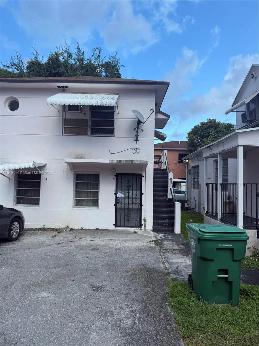 1499 Nw 32nd St, Miami, Florida 33142, Miami, Florida 33142, ,Residential Income,For Sale,1499 Nw 32nd St, Miami, Florida 33142,A11849114