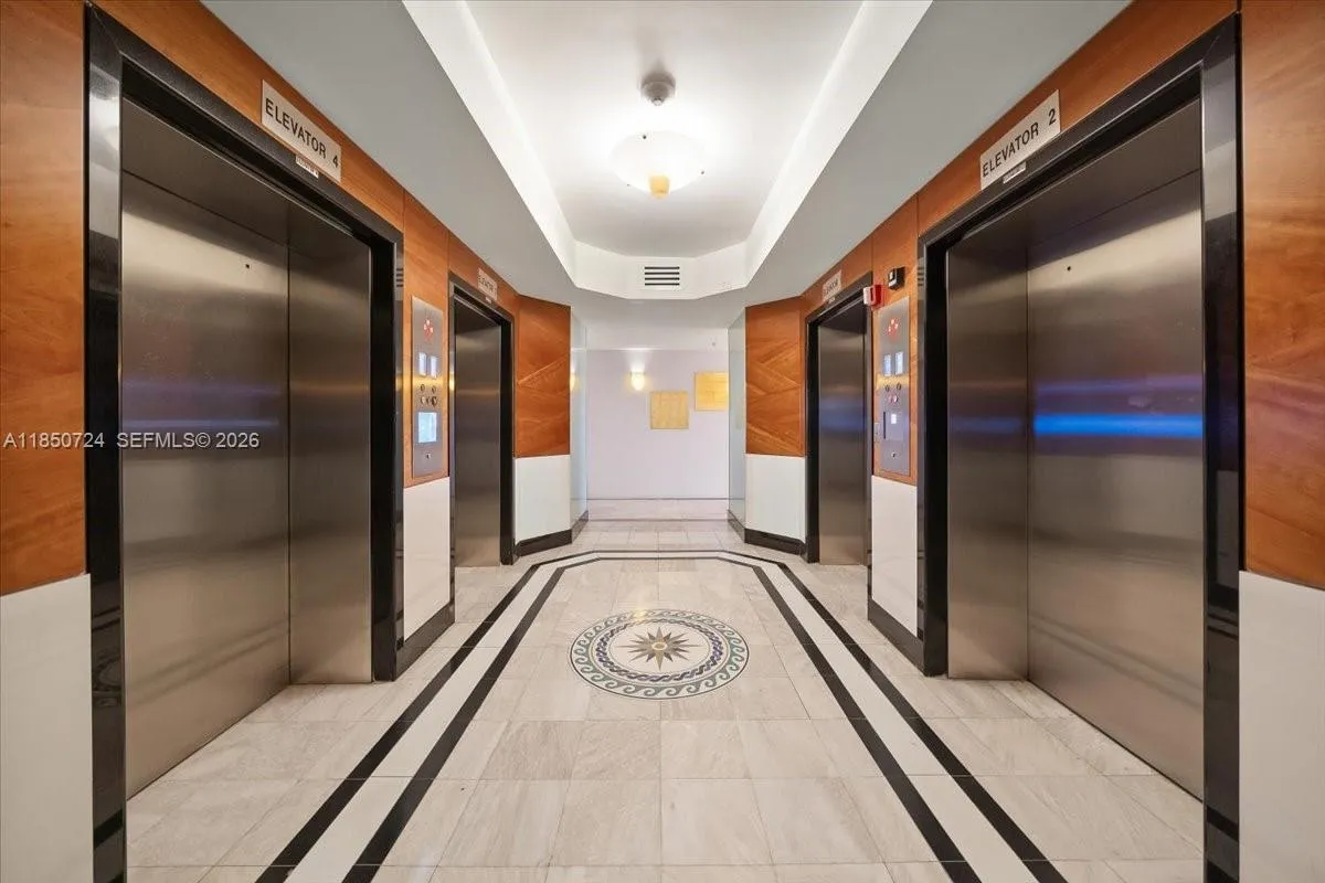 6301 Collins Ave 2705, Miami Beach, Florida 33141, Miami Beach, Florida 33141, 2 Bedrooms Bedrooms, ,2 BathroomsBathrooms,Residential,For Sale,6301 Collins Ave 2705, Miami Beach, Florida 33141,A11850724