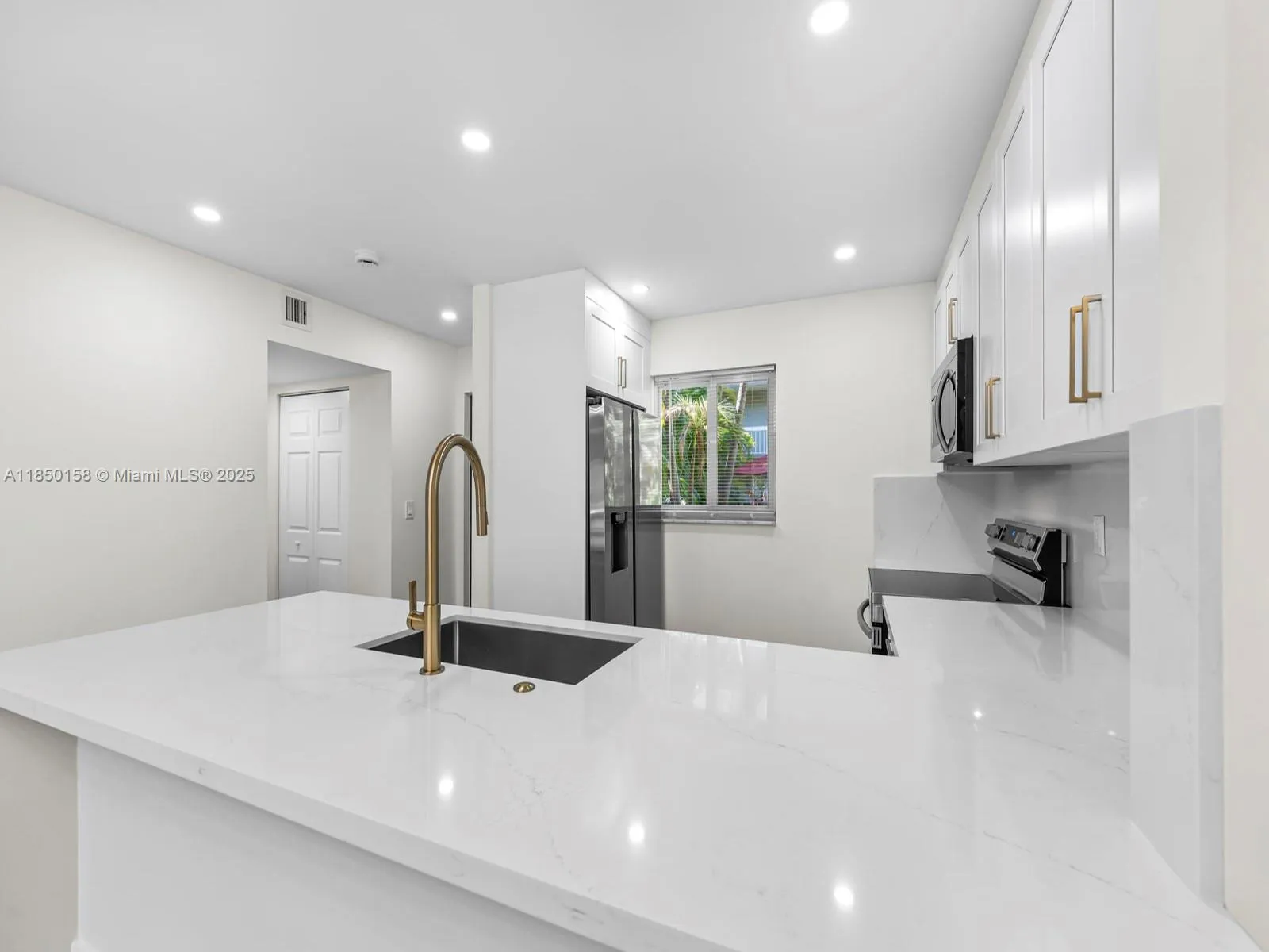 7850 Camino Real O-116, Miami, Florida 33143, Miami, Florida 33143, 1 Bedroom Bedrooms, ,1 BathroomBathrooms,Residential,For Sale,7850 Camino Real O-116, Miami, Florida 33143,A11850158