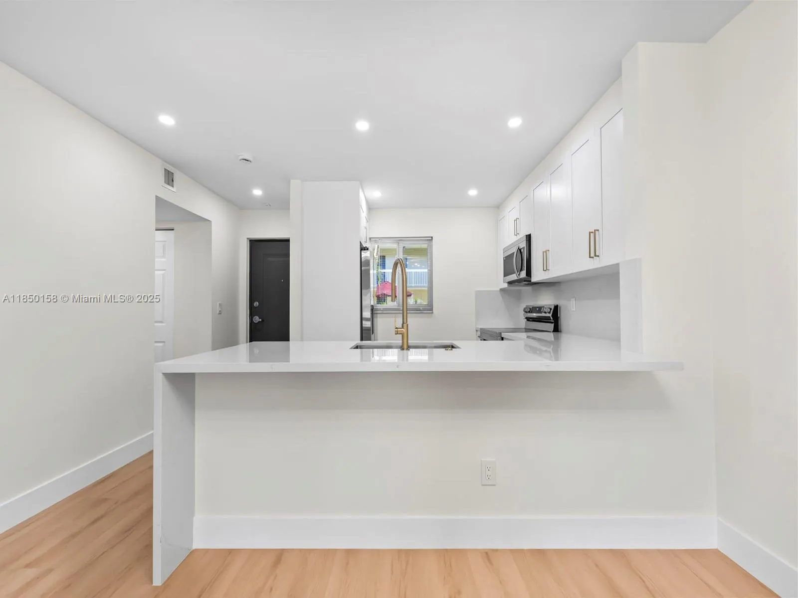 7850 Camino Real O-116, Miami, Florida 33143, Miami, Florida 33143, 1 Bedroom Bedrooms, ,1 BathroomBathrooms,Residential,For Sale,7850 Camino Real O-116, Miami, Florida 33143,A11850158