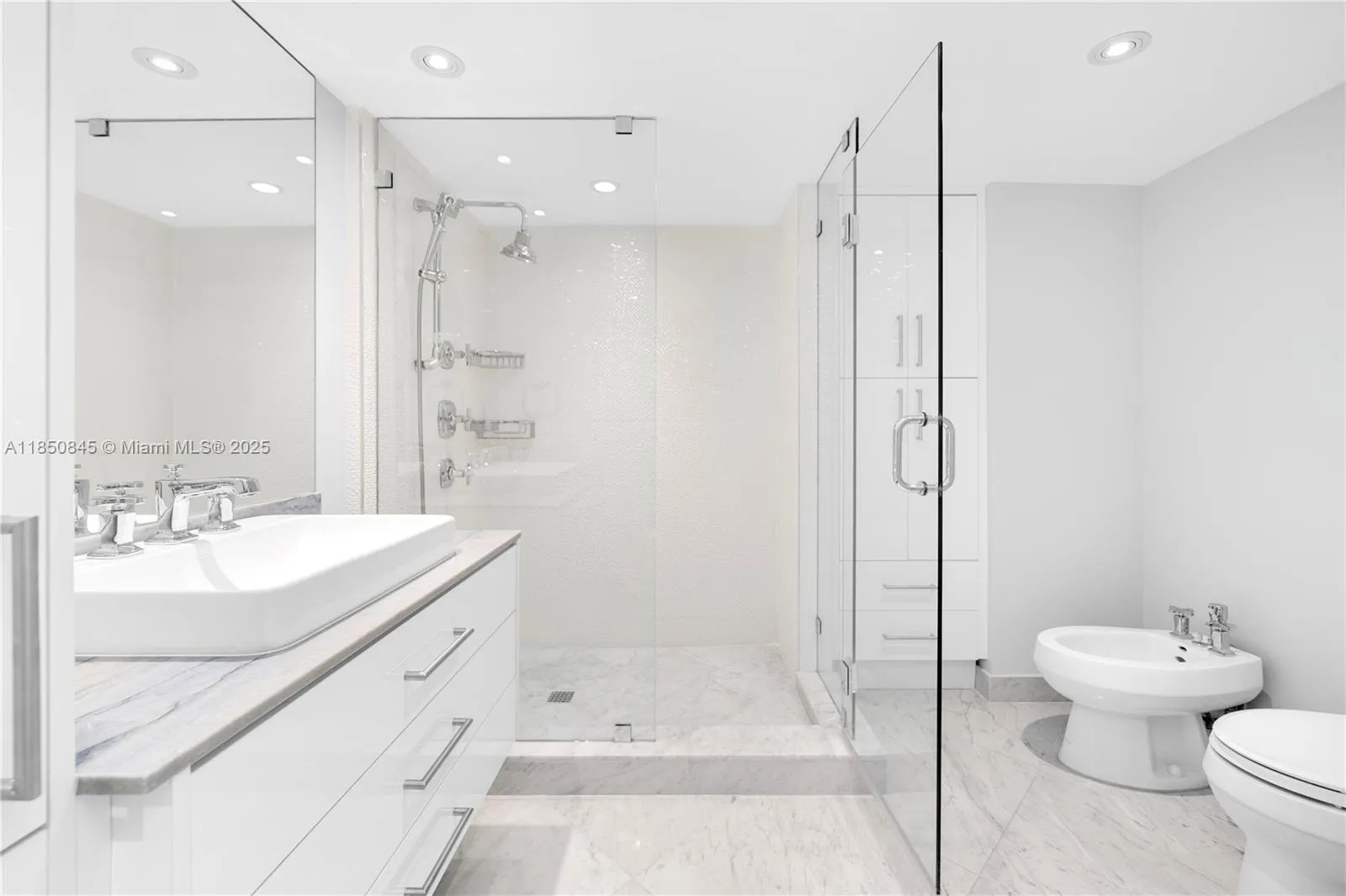 1558 Ne Quayside Ter D10, Miami, Florida 33138, Miami, Florida 33138, 4 Bedrooms Bedrooms, ,4 BathroomsBathrooms,Residential,For Sale,1558 Ne Quayside Ter D10, Miami, Florida 33138,A11850845