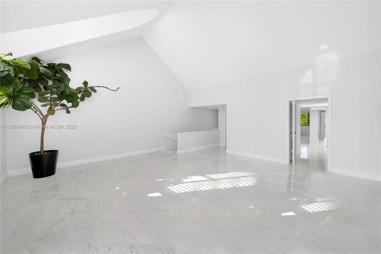 1558 Ne Quayside Ter D10, Miami, Florida 33138, Miami, Florida 33138, 4 Bedrooms Bedrooms, ,4 BathroomsBathrooms,Residential,For Sale,1558 Ne Quayside Ter D10, Miami, Florida 33138,A11850845