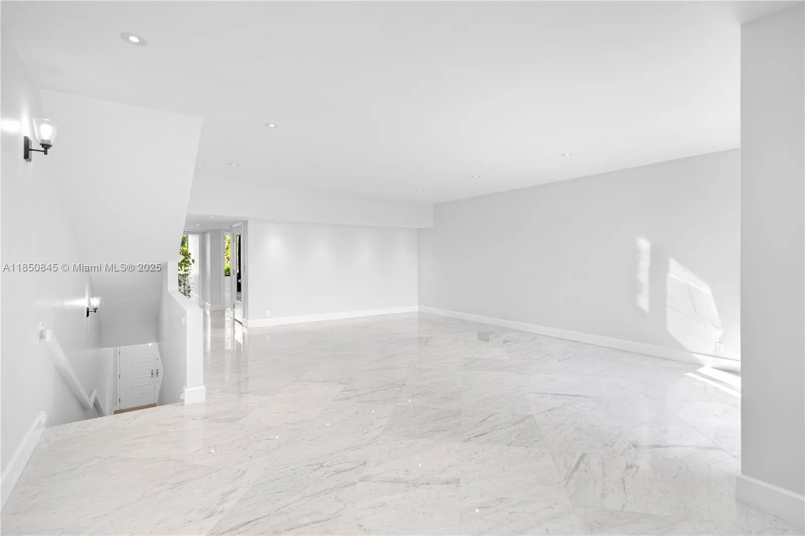 1558 Ne Quayside Ter D10, Miami, Florida 33138, Miami, Florida 33138, 4 Bedrooms Bedrooms, ,4 BathroomsBathrooms,Residential,For Sale,1558 Ne Quayside Ter D10, Miami, Florida 33138,A11850845