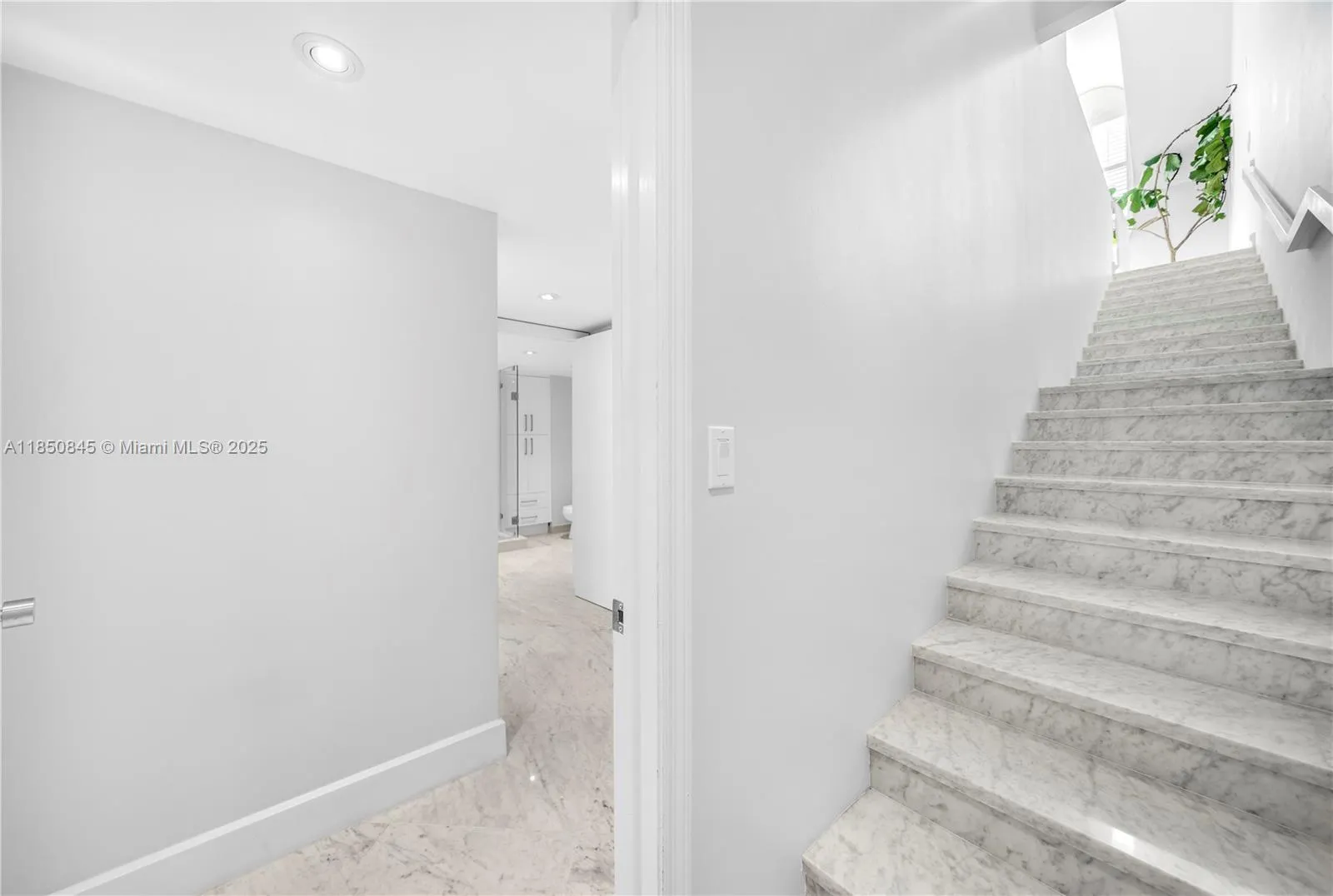 1558 Ne Quayside Ter D10, Miami, Florida 33138, Miami, Florida 33138, 4 Bedrooms Bedrooms, ,4 BathroomsBathrooms,Residential,For Sale,1558 Ne Quayside Ter D10, Miami, Florida 33138,A11850845