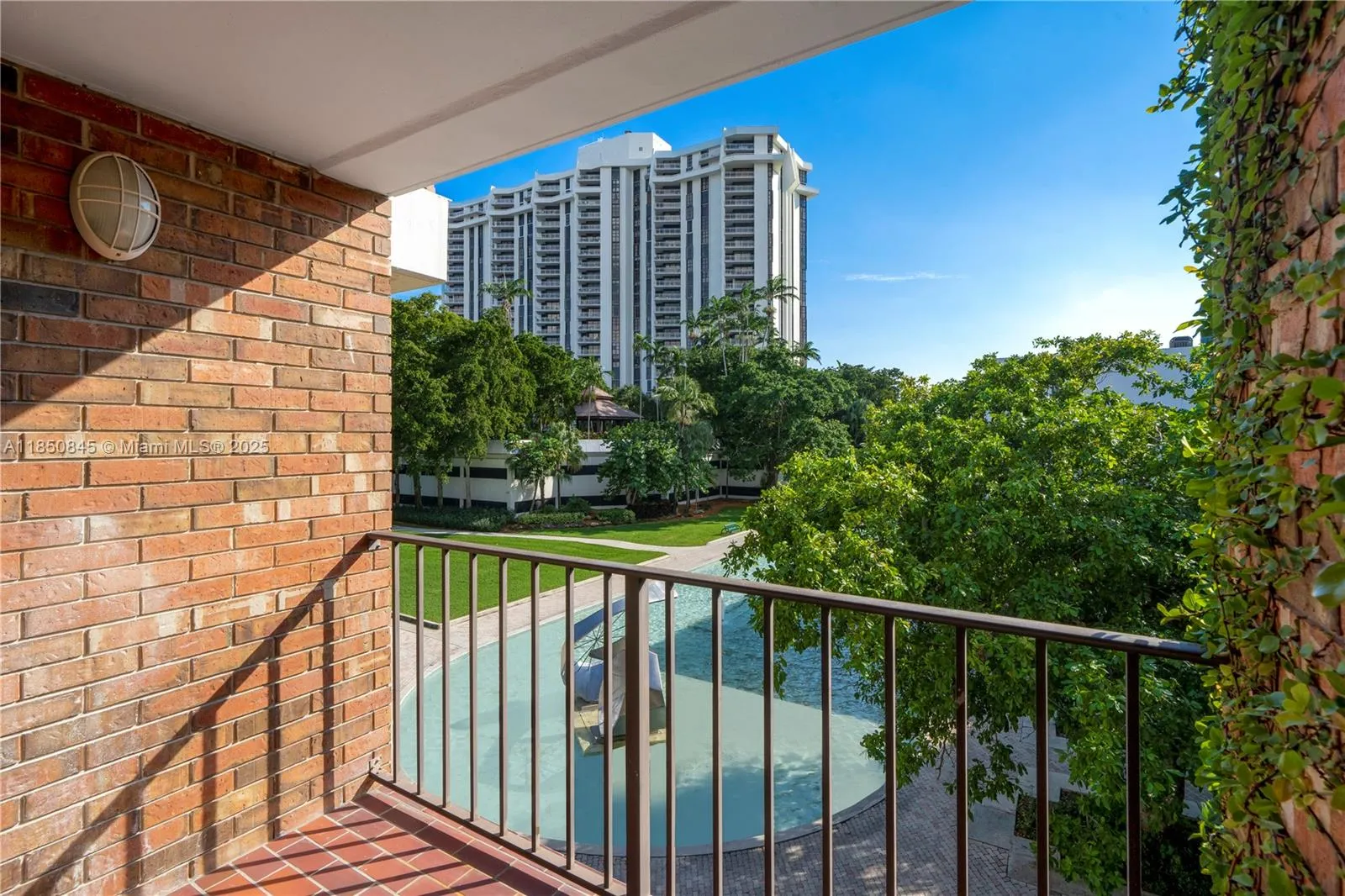 1558 Ne Quayside Ter D10, Miami, Florida 33138, Miami, Florida 33138, 4 Bedrooms Bedrooms, ,4 BathroomsBathrooms,Residential,For Sale,1558 Ne Quayside Ter D10, Miami, Florida 33138,A11850845