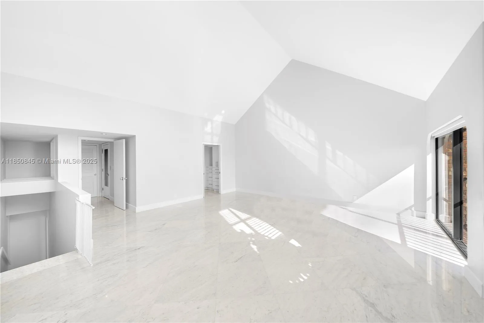 1558 Ne Quayside Ter D10, Miami, Florida 33138, Miami, Florida 33138, 4 Bedrooms Bedrooms, ,4 BathroomsBathrooms,Residential,For Sale,1558 Ne Quayside Ter D10, Miami, Florida 33138,A11850845