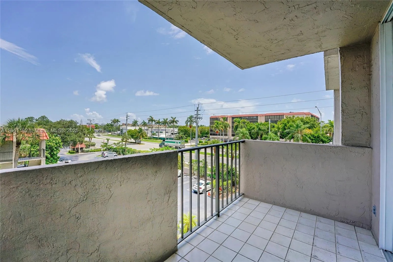 777 S Federal Hwy Rp402, Pompano Beach, Florida 33, Pompano Beach, Florida 33062, 2 Bedrooms Bedrooms, ,1 BathroomBathrooms,Residential,For Sale,777 S Federal Hwy Rp402, Pompano Beach, Florida 33,A11851182