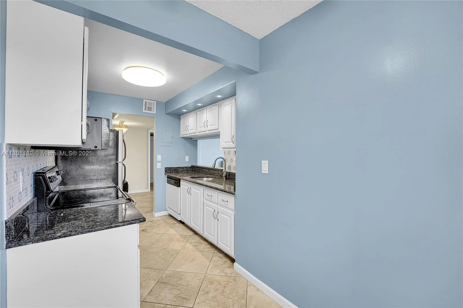 777 S Federal Hwy Rp402, Pompano Beach, Florida 33, Pompano Beach, Florida 33062, 2 Bedrooms Bedrooms, ,1 BathroomBathrooms,Residential,For Sale,777 S Federal Hwy Rp402, Pompano Beach, Florida 33,A11851182