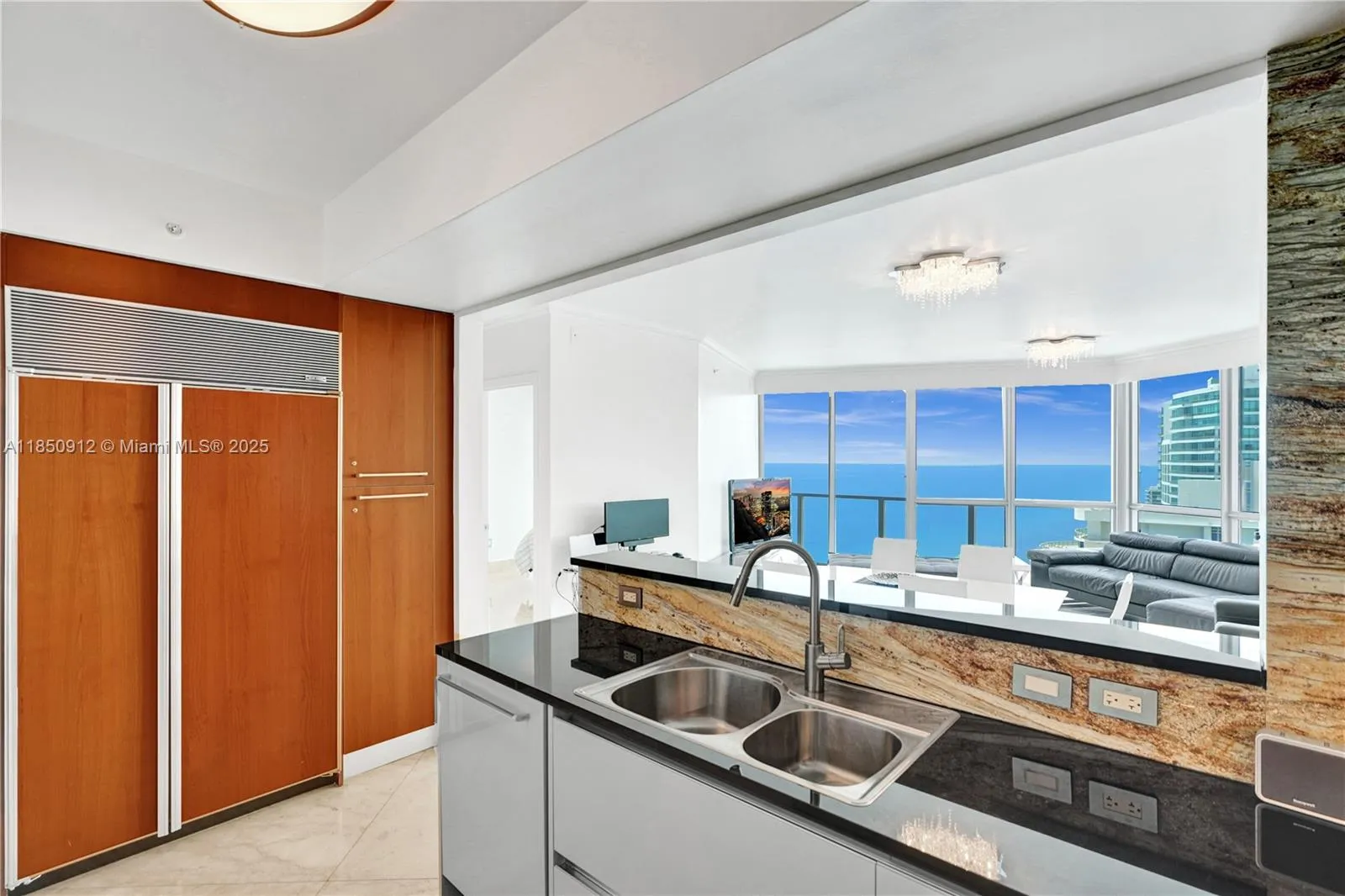 3101 S Ocean Dr 3506, Hollywood, Florida 33019, Hollywood, Florida 33019, 3 Bedrooms Bedrooms, ,3 BathroomsBathrooms,Residential,For Sale,3101 S Ocean Dr 3506, Hollywood, Florida 33019,A11850912