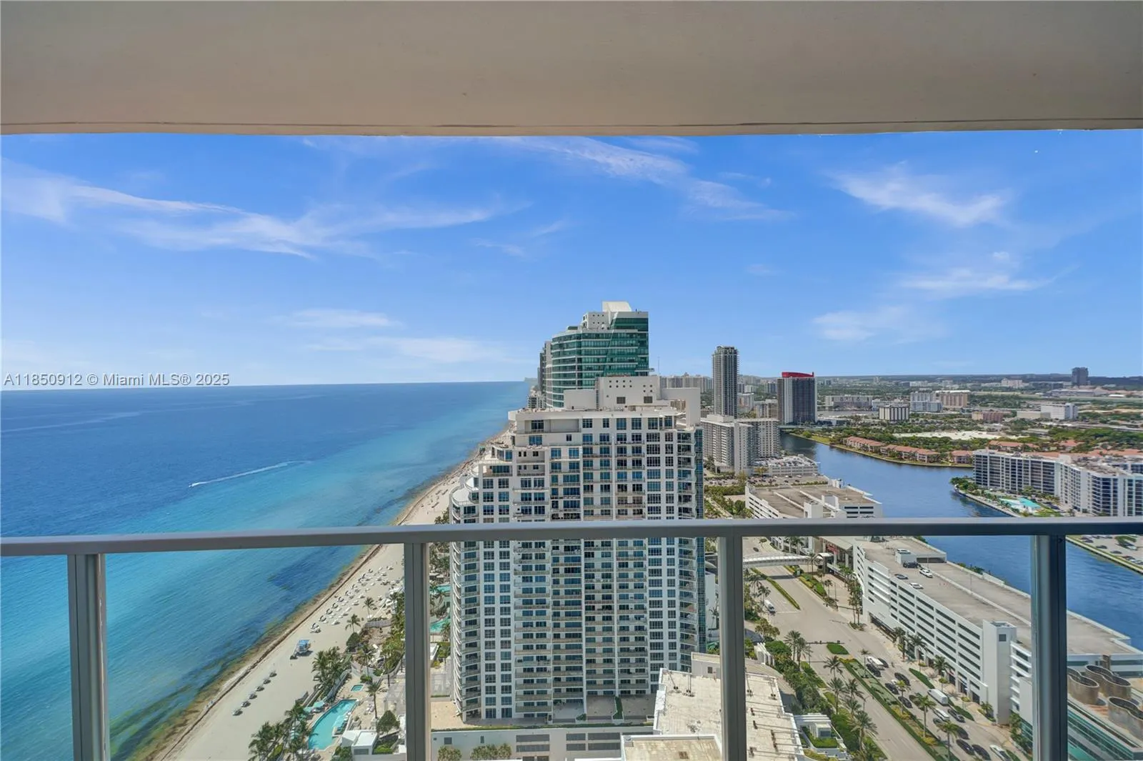 3101 S Ocean Dr 3506, Hollywood, Florida 33019, Hollywood, Florida 33019, 3 Bedrooms Bedrooms, ,3 BathroomsBathrooms,Residential,For Sale,3101 S Ocean Dr 3506, Hollywood, Florida 33019,A11850912