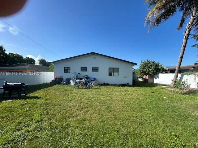 3066 Nw 92nd St, Miami, Florida 33147, Miami, Florida 33147, ,Residential Income,For Sale,3066 Nw 92nd St, Miami, Florida 33147,A11851454