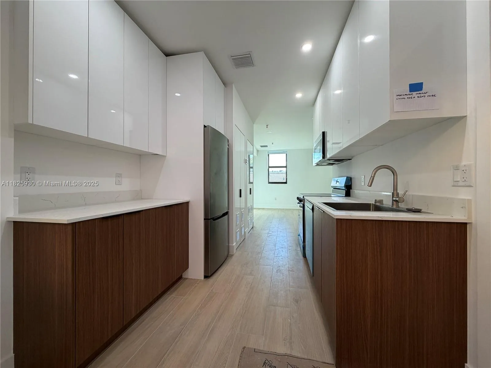 1037 Nw 2nd St, Miami, Florida 33128, Miami, Florida 33128, ,Residential Income,For Sale,1037 Nw 2nd St, Miami, Florida 33128,A11825930