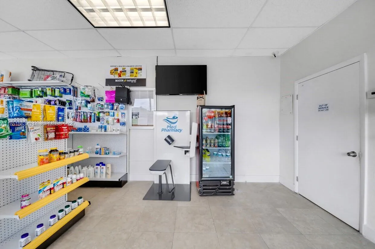 3401 Sw 8th St, Miami, Florida 33135, Miami, Florida 33135, ,Commercial Lease,For Rent,3401 Sw 8th St, Miami, Florida 33135,A11851563
