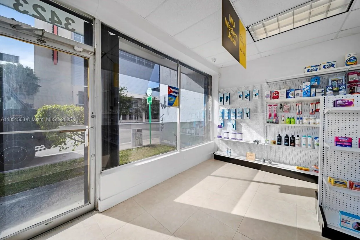 3401 Sw 8th St, Miami, Florida 33135, Miami, Florida 33135, ,Commercial Lease,For Rent,3401 Sw 8th St, Miami, Florida 33135,A11851563