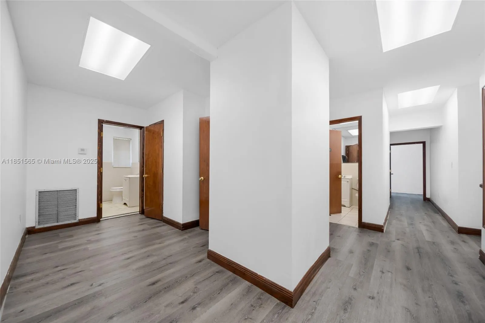 3465 Sw 8th St 3474, Miami, Florida 33135, Miami, Florida 33135, ,Commercial Lease,For Rent,3465 Sw 8th St 3474, Miami, Florida 33135,A11851565