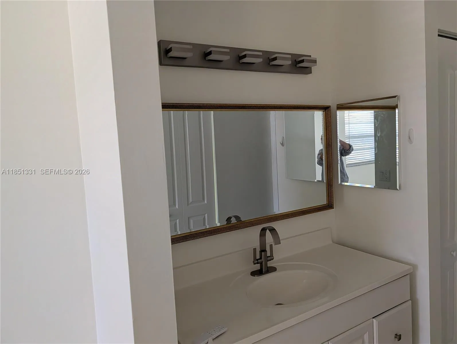 1400 Sw 124th Ter 109q, Pembroke Pines, Florida 33, Pembroke Pines, Florida 33027, 2 Bedrooms Bedrooms, ,2 BathroomsBathrooms,Residential,For Sale,1400 Sw 124th Ter 109q, Pembroke Pines, Florida 33,A11851331