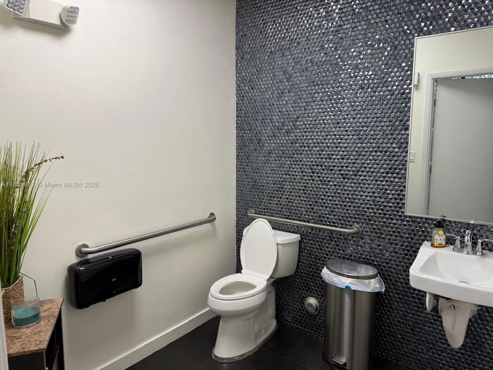 79 Confidential, Doral, Florida 33166, Doral, Florida 33166, ,Business Opportunity,For Sale,79 Confidential, Doral, Florida 33166,A11851852