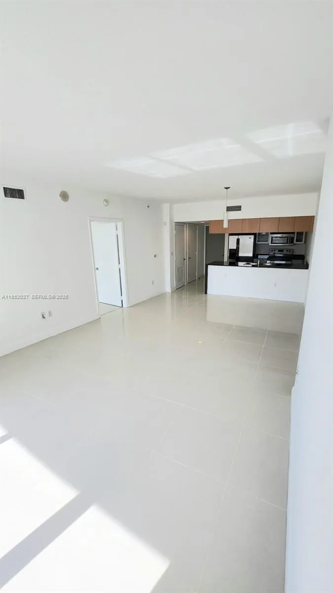 1750 N Bayshore Dr 2010, Miami, Florida 33132, Miami, Florida 33132, 1 Bedroom Bedrooms, ,1 BathroomBathrooms,Residential,For Sale,1750 N Bayshore Dr 2010, Miami, Florida 33132,A11852027