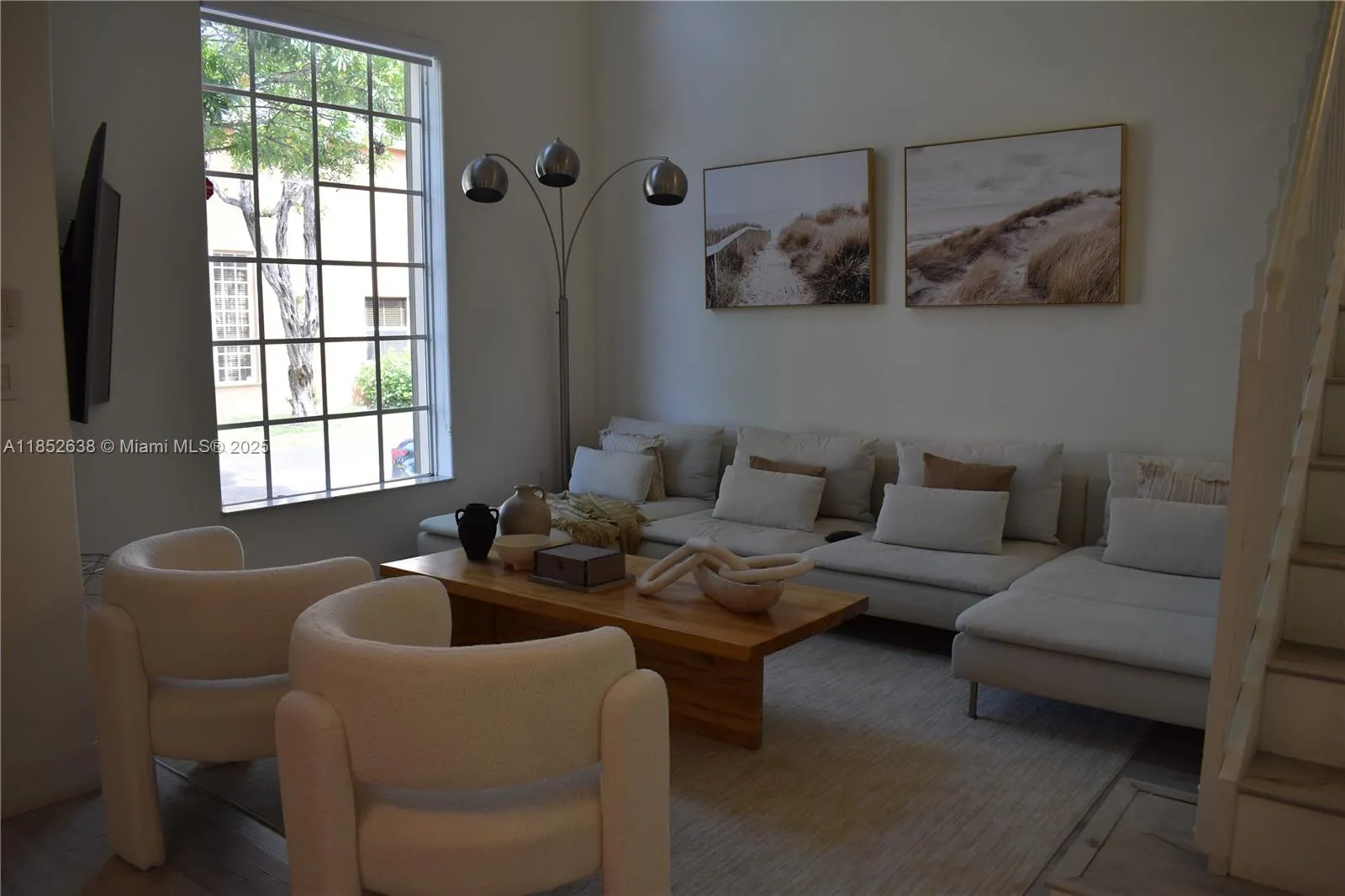 5189 Nw 108th Path, Doral, Florida 33178, Doral, Florida 33178, 3 Bedrooms Bedrooms, ,2 BathroomsBathrooms,Residential,For Sale,5189 Nw 108th Path, Doral, Florida 33178,A11852638