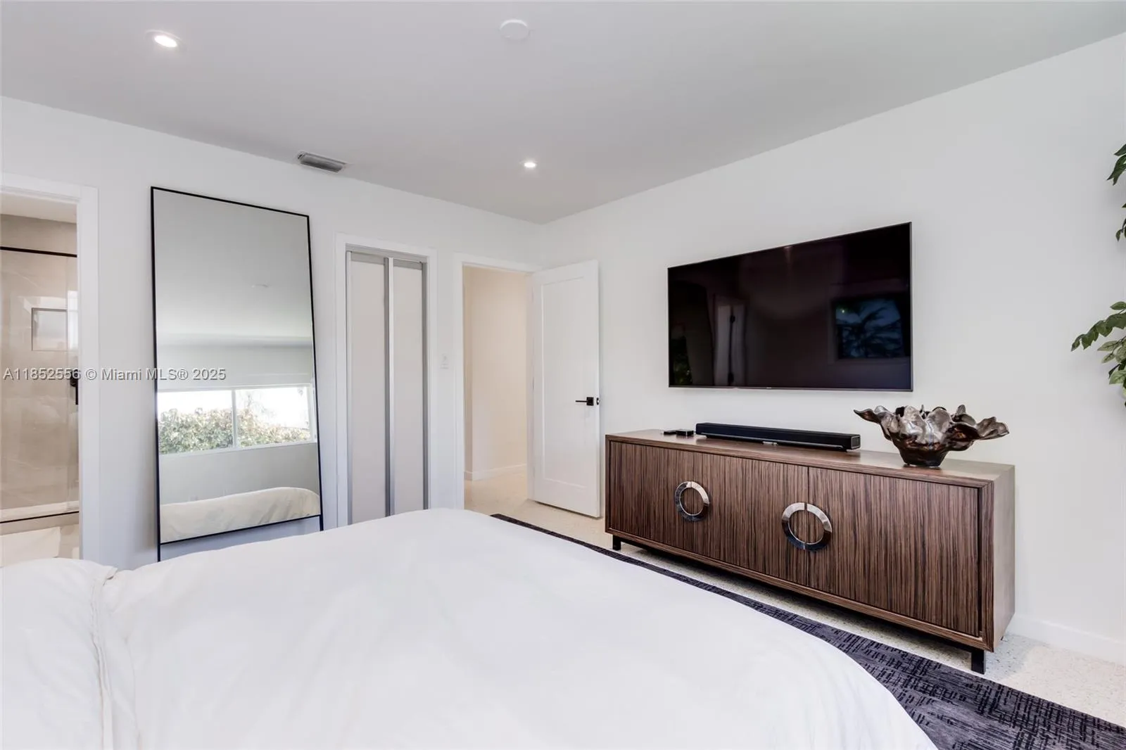 8290 N Bayshore Dr, Miami, Florida 33138, Miami, Florida 33138, 3 Bedrooms Bedrooms, ,2 BathroomsBathrooms,Residential,For Sale,8290 N Bayshore Dr, Miami, Florida 33138,A11852556