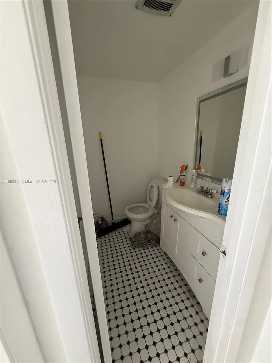 Ne 125th St Ne 125th St, North Miami, Florida 3316, North Miami, Florida 33161, ,Commercial Lease,For Rent,Ne 125th St Ne 125th St, North Miami, Florida 3316,A11853348