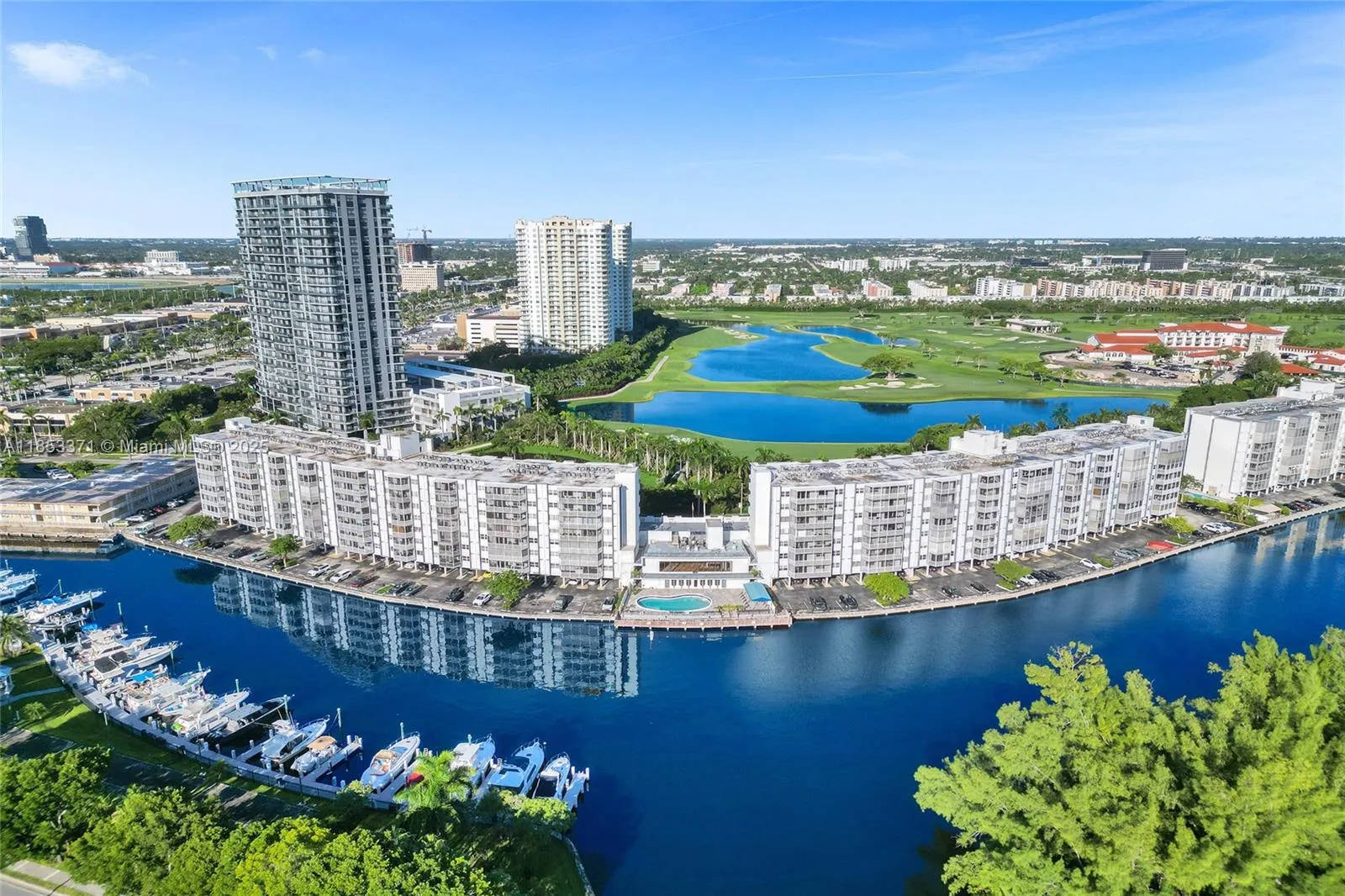 200 Diplomat Pkwy 423, Hallandale Beach, Florida 3, Hallandale Beach, Florida 33009, 1 Bedroom Bedrooms, ,1 BathroomBathrooms,Residential,For Sale,200 Diplomat Pkwy 423, Hallandale Beach, Florida 3,A11853371