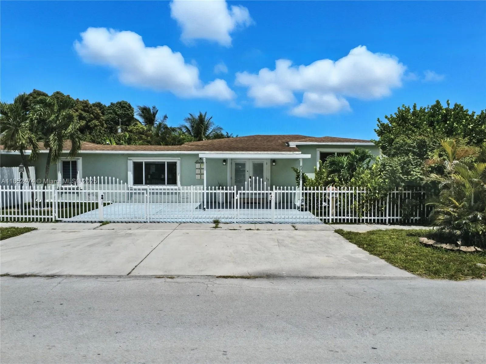 5005 E 6th Ave, Hialeah, Florida 33013, Hialeah, Florida 33013, 4 Bedrooms Bedrooms, ,2 BathroomsBathrooms,Residential,For Sale,5005 E 6th Ave, Hialeah, Florida 33013,A11852474