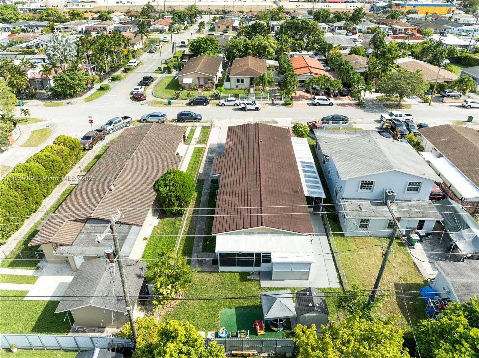 9311 Sw 37th St, Miami, Florida 33165, Miami, Florida 33165, ,Residential Income,For Sale,9311 Sw 37th St, Miami, Florida 33165,A11852709