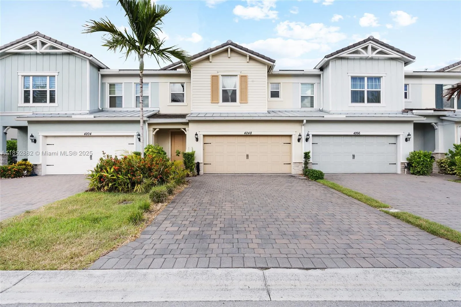 4248 Ficus St, Hollywood, Florida 33021, Hollywood, Florida 33021, 3 Bedrooms Bedrooms, ,2 BathroomsBathrooms,Residential,For Sale,4248 Ficus St, Hollywood, Florida 33021,A11852882