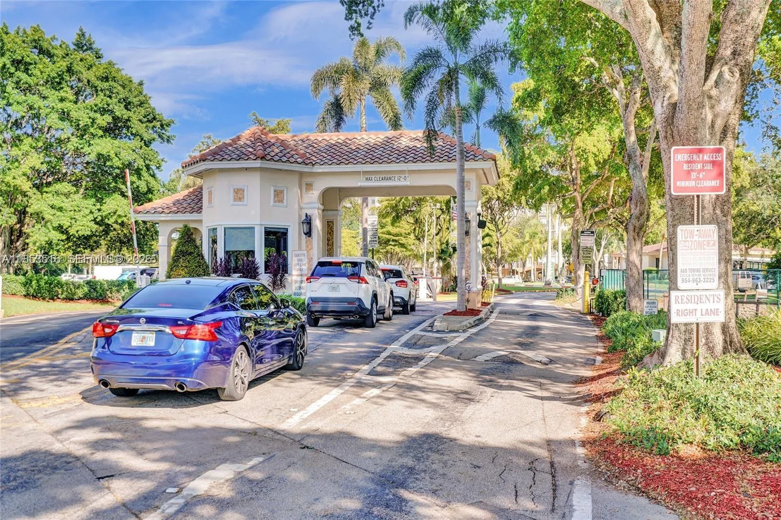 1100 Saint Charles Pl 504, Pembroke Pines, Florida, Pembroke Pines, Florida 33026, 2 Bedrooms Bedrooms, ,2 BathroomsBathrooms,Residential,For Sale,1100 Saint Charles Pl 504, Pembroke Pines, Florida,A11853516