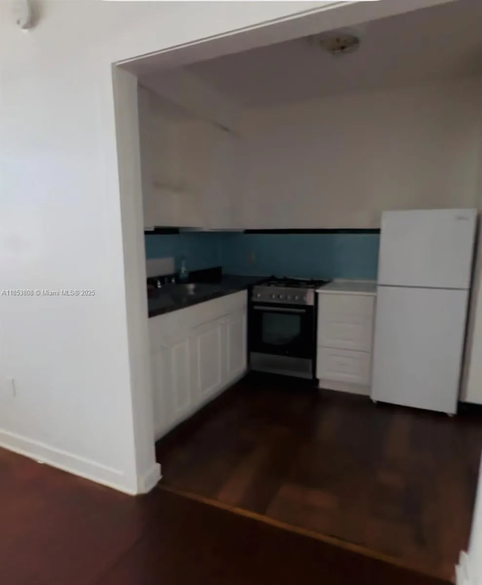 1611 Pennsylvania Ave 5, Miami Beach, Florida 3313, Miami Beach, Florida 33139, ,1 BathroomBathrooms,Residential Lease,For Rent,1611 Pennsylvania Ave 5, Miami Beach, Florida 3313,A11853808 1611 Pennsylvania Ave 5, Miami Beach, Florida 3313, Miami Beach, Florida 33139, ,1 BathroomBathrooms,Residential Lease,For Rent,1611 Pennsylvania Ave 5, Miami Beach, Florida 3313,A11853808