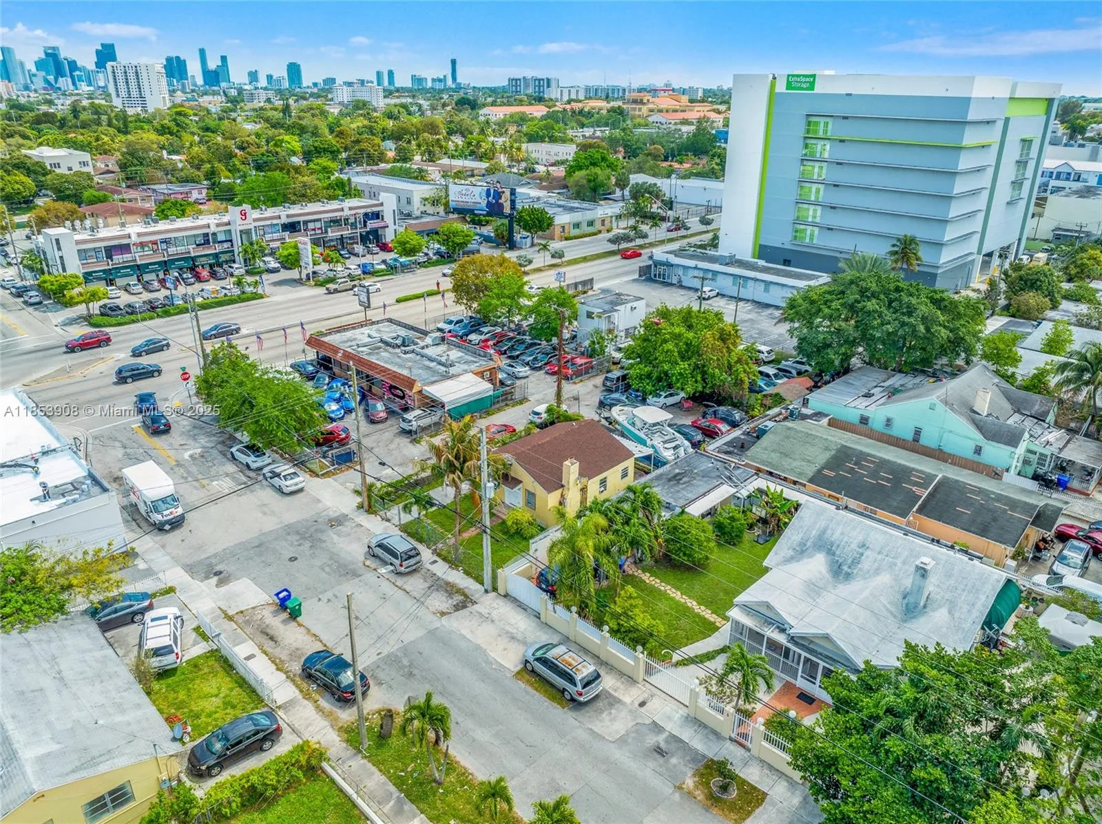2728 Nw 3rd St, Miami, Florida 33125, Miami, Florida 33125, ,Commercial Sale,For Sale,2728 Nw 3rd St, Miami, Florida 33125,A11853908