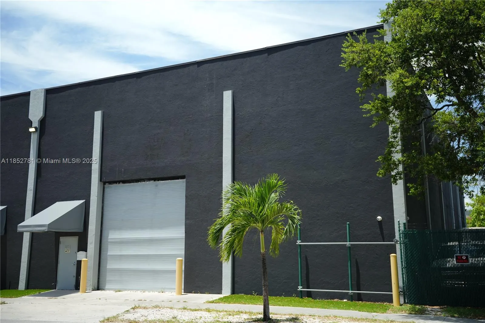 1951 Grant St, Hollywood, Florida 33020, Hollywood, Florida 33020, ,Commercial Lease,For Rent,1951 Grant St, Hollywood, Florida 33020,A11852781