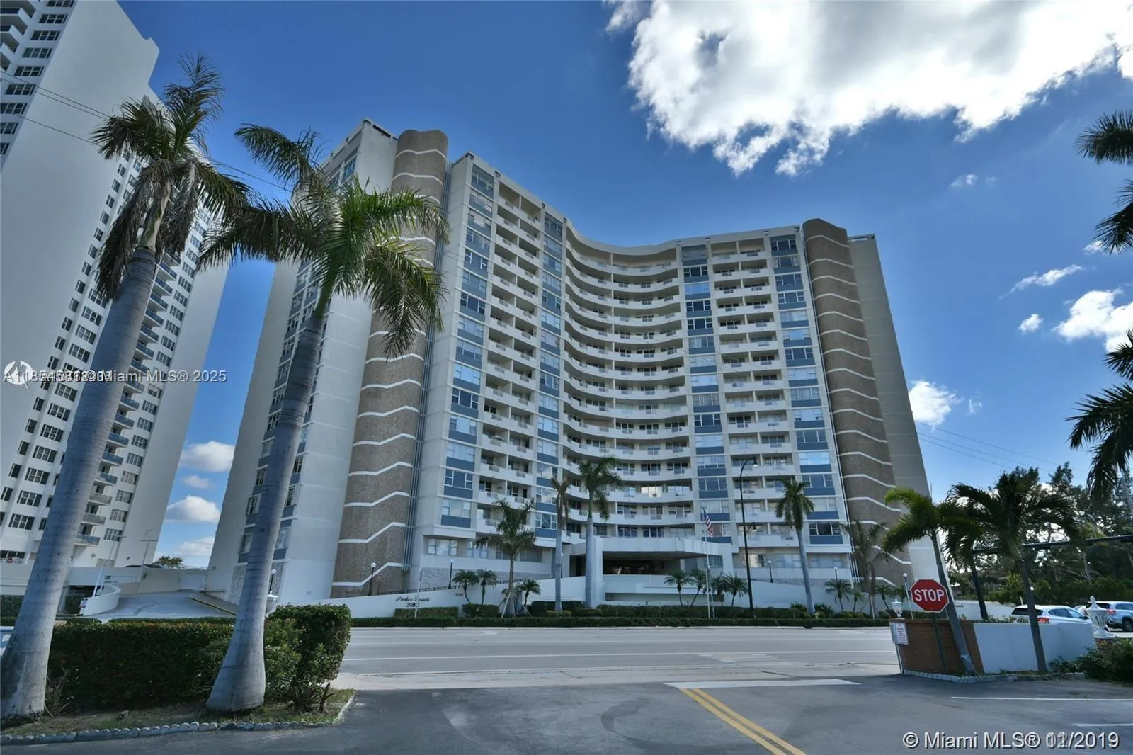 3180 S Ocean Dr 1204, Hallandale Beach, Florida 33, Hallandale Beach, Florida 33009, 2 Bedrooms Bedrooms, ,1 BathroomBathrooms,Residential,For Sale,3180 S Ocean Dr 1204, Hallandale Beach, Florida 33,A11854581