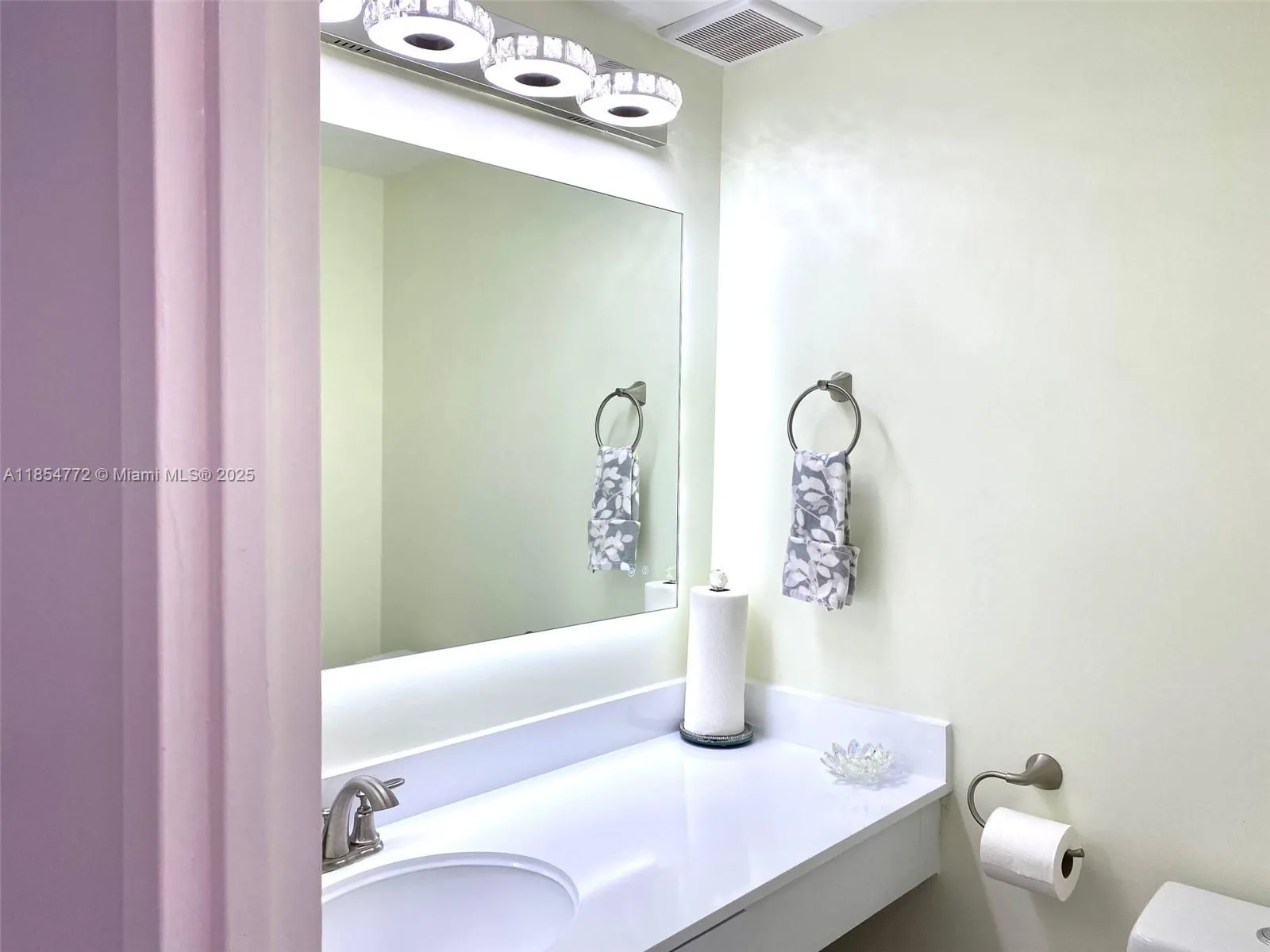 251 174th St 615, Sunny Isles Beach, Florida 33160, Sunny Isles Beach, Florida 33160, 1 Bedroom Bedrooms, ,1 BathroomBathrooms,Residential,For Sale,251 174th St 615, Sunny Isles Beach, Florida 33160,A11854772