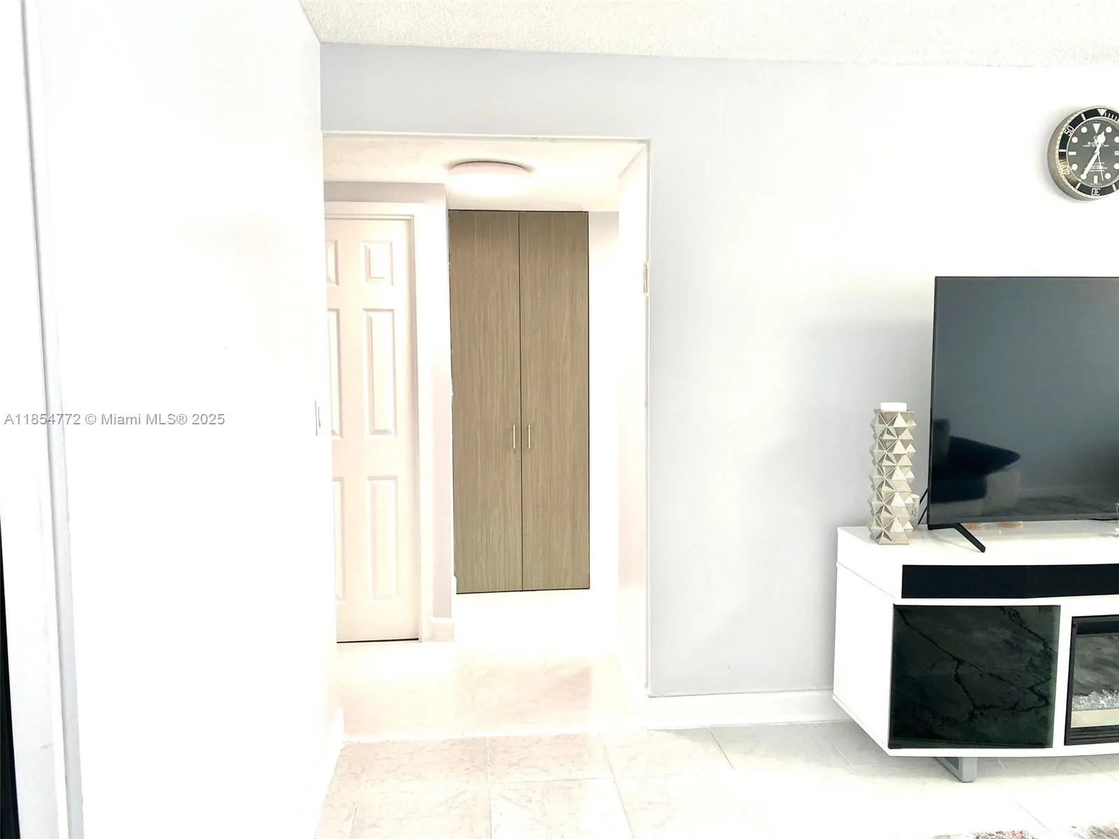 251 174th St 615, Sunny Isles Beach, Florida 33160, Sunny Isles Beach, Florida 33160, 1 Bedroom Bedrooms, ,1 BathroomBathrooms,Residential,For Sale,251 174th St 615, Sunny Isles Beach, Florida 33160,A11854772