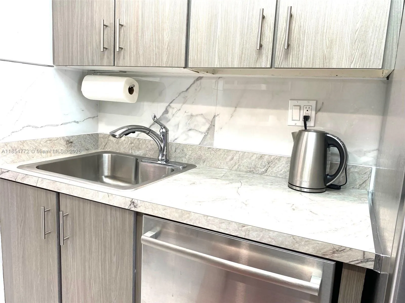 251 174th St 615, Sunny Isles Beach, Florida 33160, Sunny Isles Beach, Florida 33160, 1 Bedroom Bedrooms, ,1 BathroomBathrooms,Residential,For Sale,251 174th St 615, Sunny Isles Beach, Florida 33160,A11854772