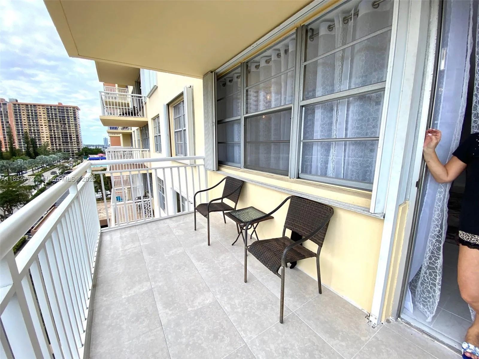 251 174th St 615, Sunny Isles Beach, Florida 33160, Sunny Isles Beach, Florida 33160, 1 Bedroom Bedrooms, ,1 BathroomBathrooms,Residential,For Sale,251 174th St 615, Sunny Isles Beach, Florida 33160,A11854772