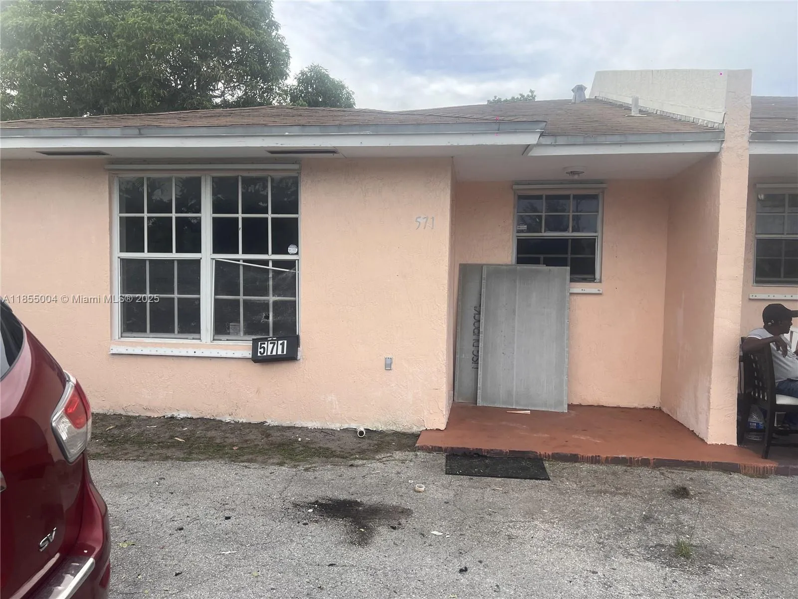 571 Ne 136th St 571, North Miami, Florida 33161, North Miami, Florida 33161, 3 Bedrooms Bedrooms, ,1 BathroomBathrooms,Residential Lease,For Rent,571 Ne 136th St 571, North Miami, Florida 33161,A11855004