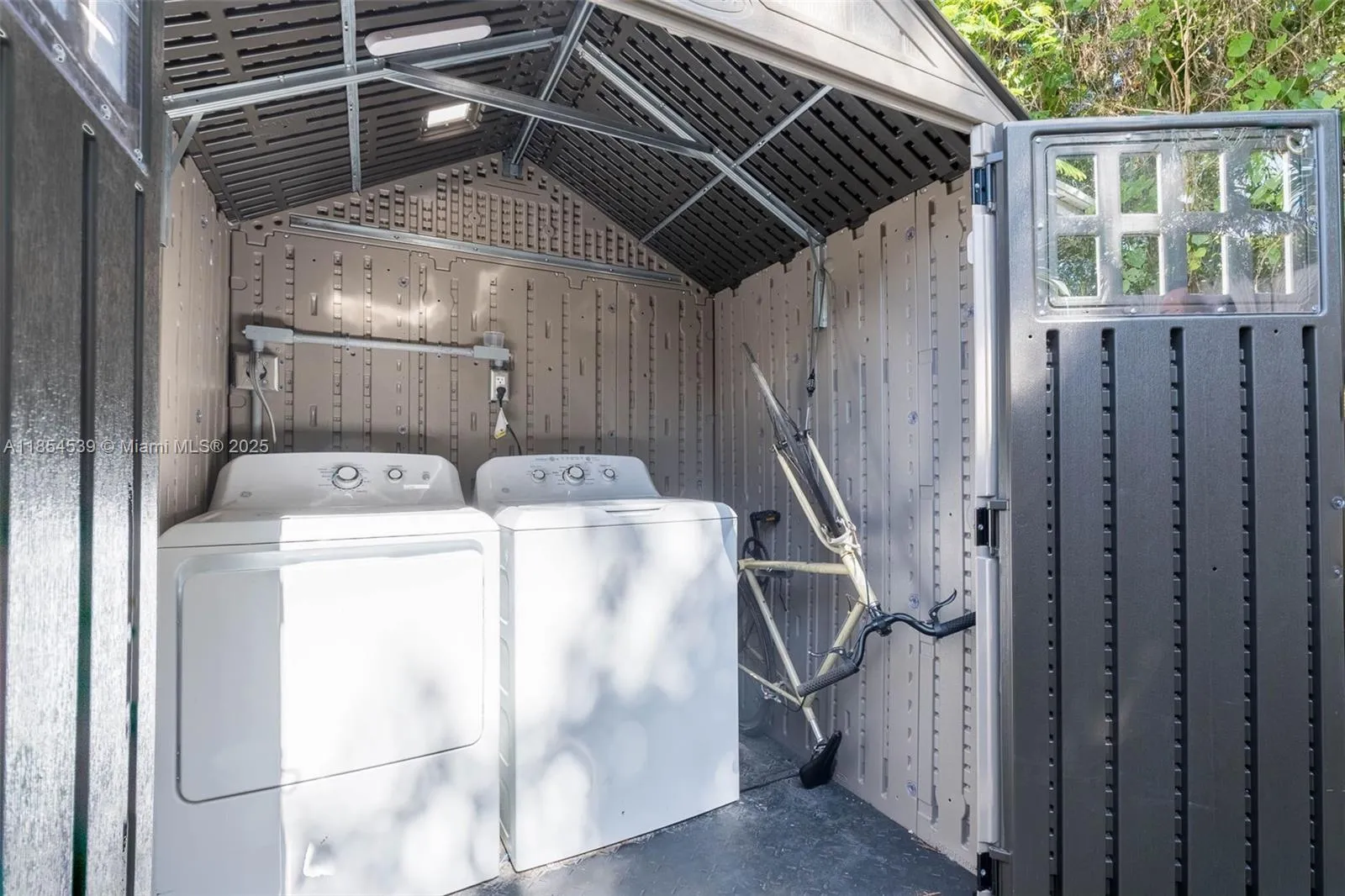 180 Nw 59th St, Miami, Florida 33127, Miami, Florida 33127, ,Commercial Sale,For Sale,180 Nw 59th St, Miami, Florida 33127,A11854539