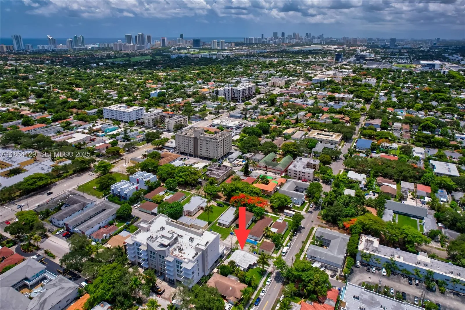 517 S 19th Ave, Hollywood, Florida 33020, Hollywood, Florida 33020, 2 Bedrooms Bedrooms, ,2 BathroomsBathrooms,Residential,For Sale,517 S 19th Ave, Hollywood, Florida 33020,A11854129