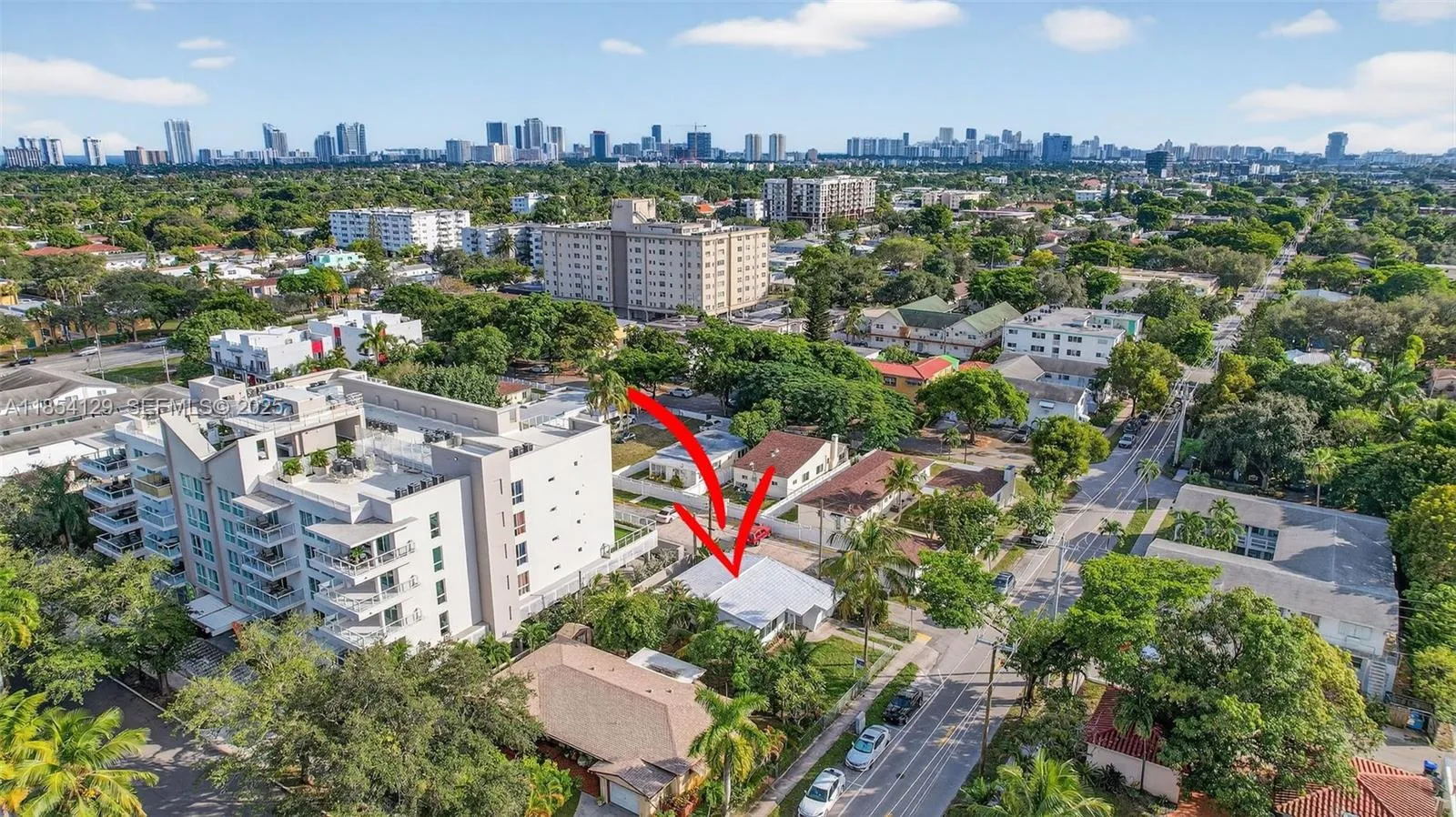 517 S 19th Ave, Hollywood, Florida 33020, Hollywood, Florida 33020, 2 Bedrooms Bedrooms, ,2 BathroomsBathrooms,Residential,For Sale,517 S 19th Ave, Hollywood, Florida 33020,A11854129